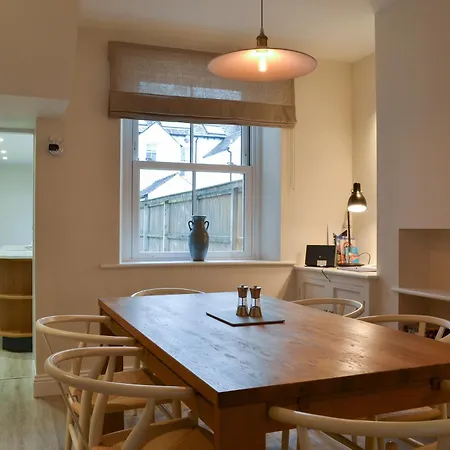 Forty Five Κέσγουικ