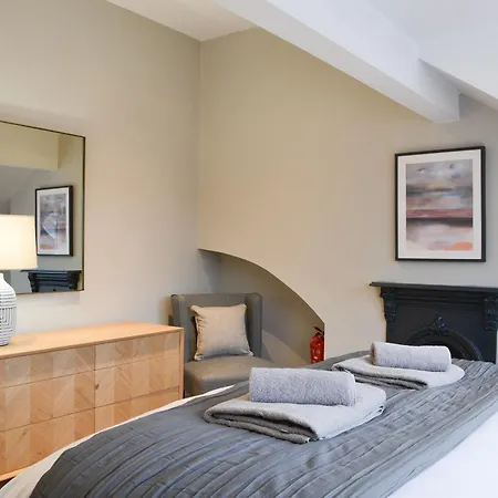 Forty Five * Κέσγουικ